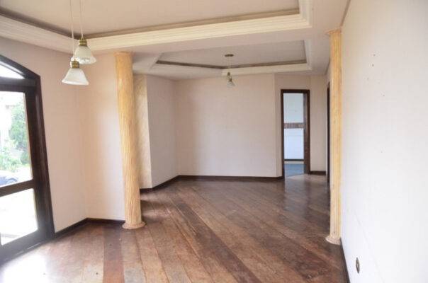 Casa em condomínio fechado