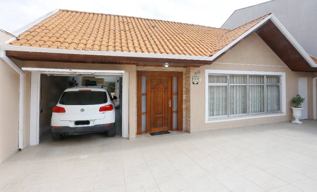 Casa no Bairro Guabirotuba