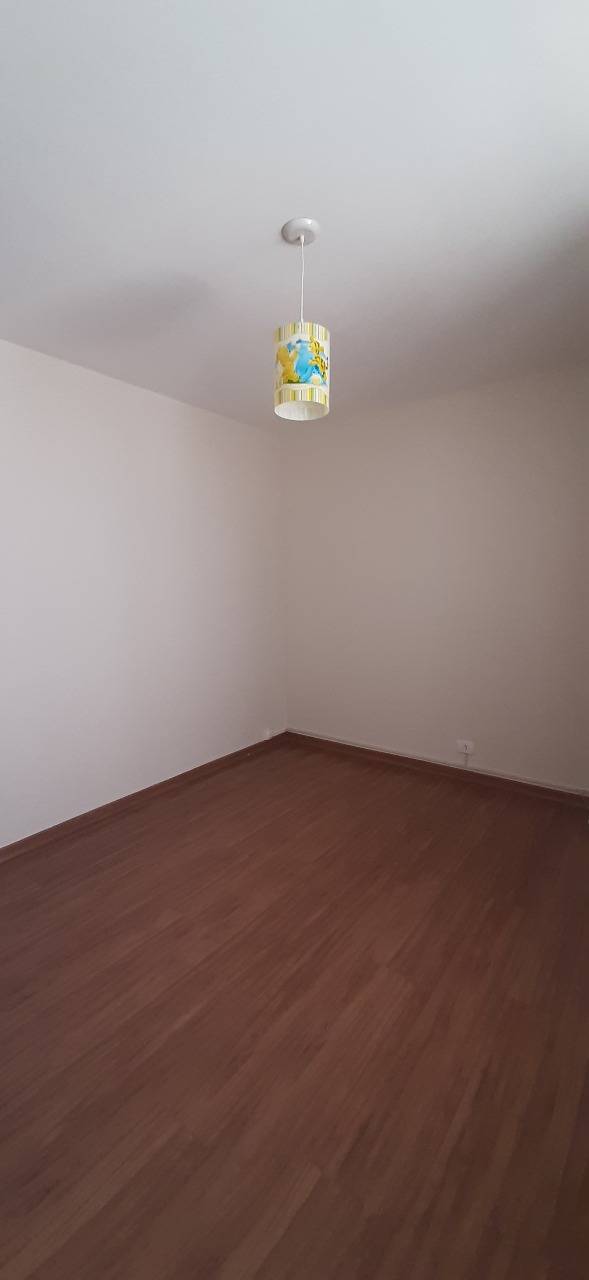 Casa no Bairro Guabirotuba