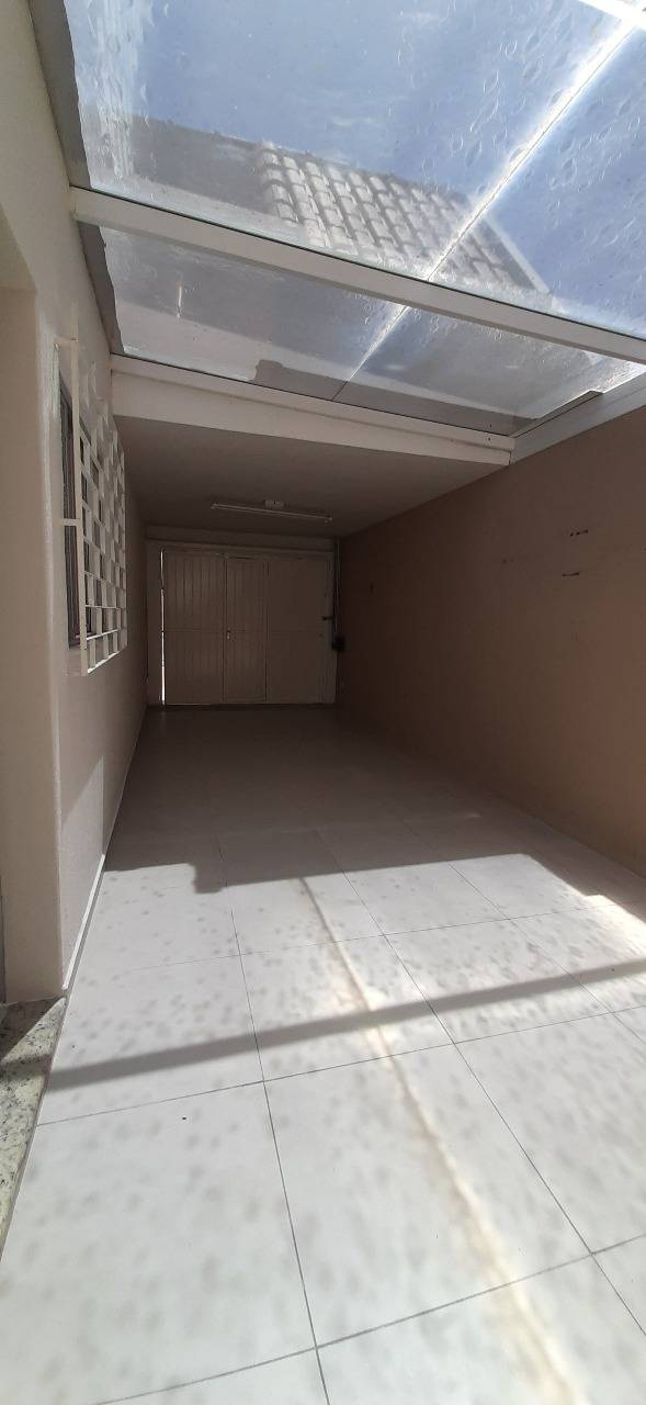 Casa no Bairro Guabirotuba