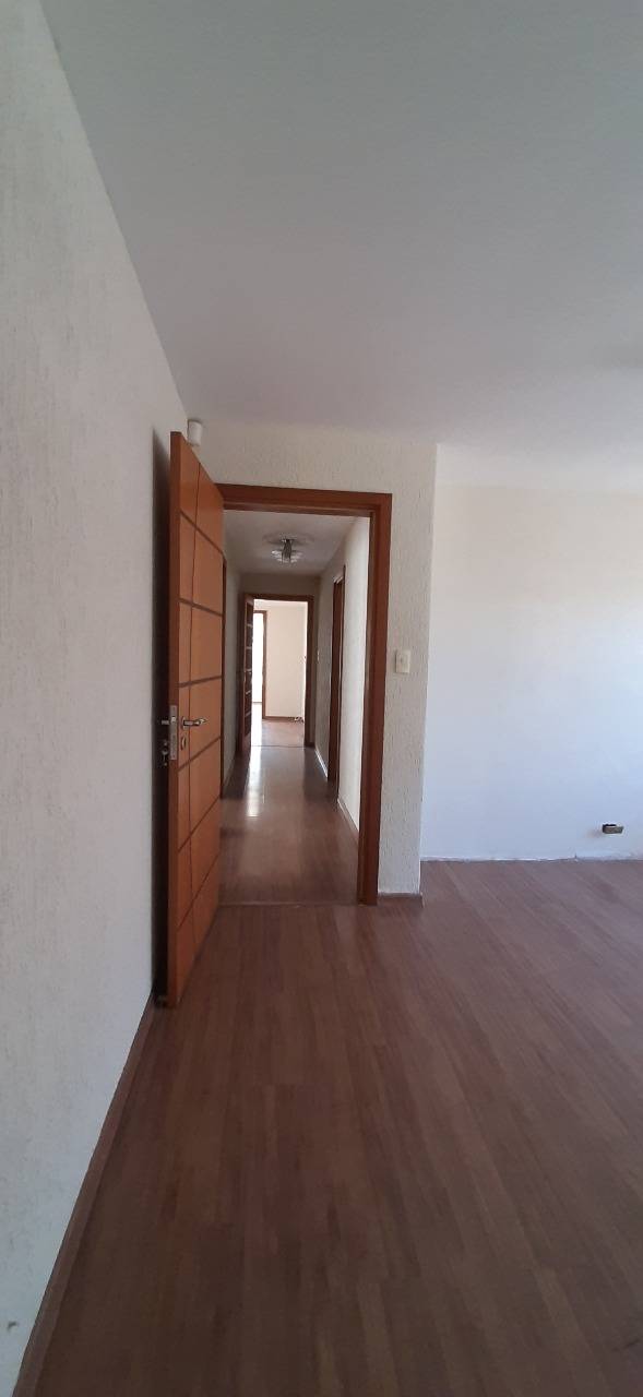 Casa no Bairro Guabirotuba